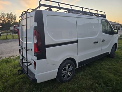 Opel Vivaro B blaszsk 1.6 diesel 2017 110k km 136KM
