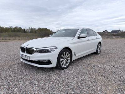 BMW Seria 5 Zadbany egzemplarz w dobrym stanie, serwisowany na bieżąco