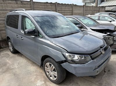 Volkswagen Caddy 2.0TDi Kamera cofania Ledowe zegary
