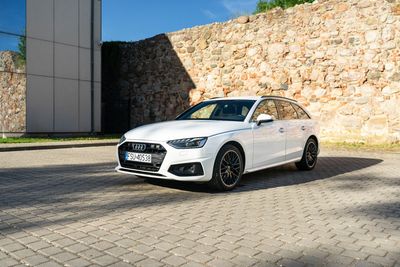 Audi A2 Audi A4 B9 2.0 TDI Avant