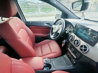Mercedes-Benz Klasa B MERCEDES B220 CDI AMG Automat Skóra Navi And Kamera Park Assis Alu 18