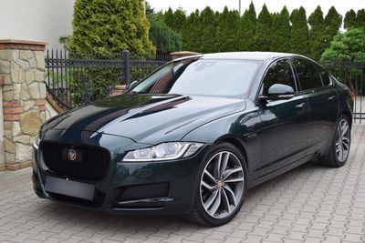 Jaguar XF Bardzo ładny samochód. Świetna kolorystyka.