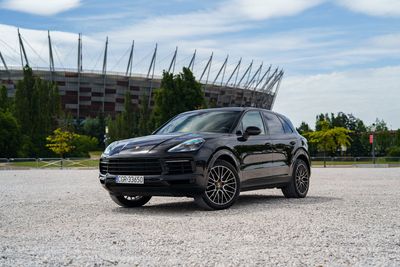 Porsche Cayenne salon Porsche