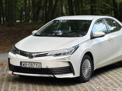 Toyota Corolla 2017 sedan manual 1.3 benzyna + instalacja lpg 99KM