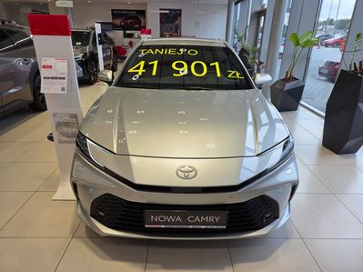 Toyota Camry Fabrycznie nowa Rabat 41 901 zł WYPRZEDAŻ 2026