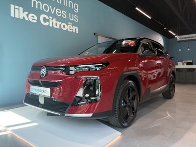 Citroën C5 Aircross PLUS Tapicerka materiałowa 2026 hak szybkodemontowalny CZARNY DACH