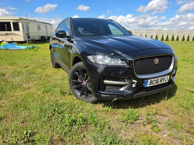 Jaguar F-Pace Anglik v5c
