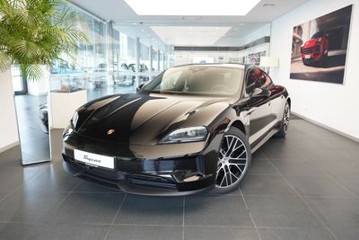Porsche Taycan 4 - jonamf - 2025