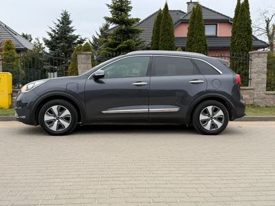 Kia Niro 2017r. 1.6 Hybryda Plug IN 50 km na prądzie Kamera  Full Led